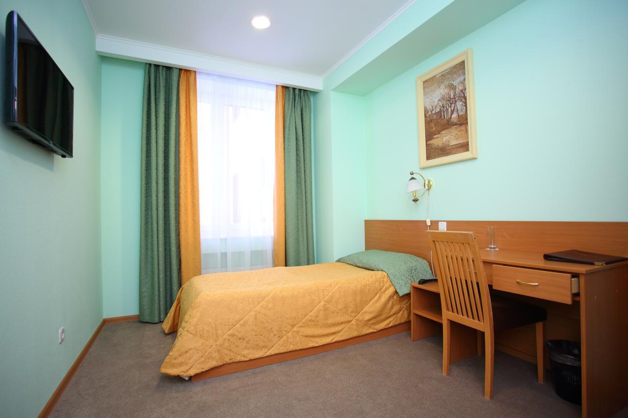 Hotel Rossiya Noyabrsk Room photo